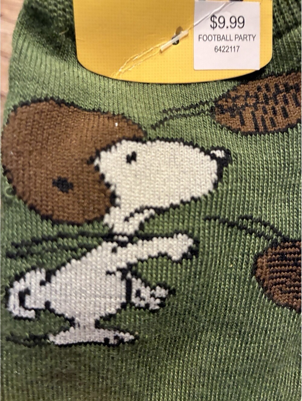 Peanuts Snoopy 2 Pairs Men's Crew Socks Green/White Size 10-13 MPN 6422117